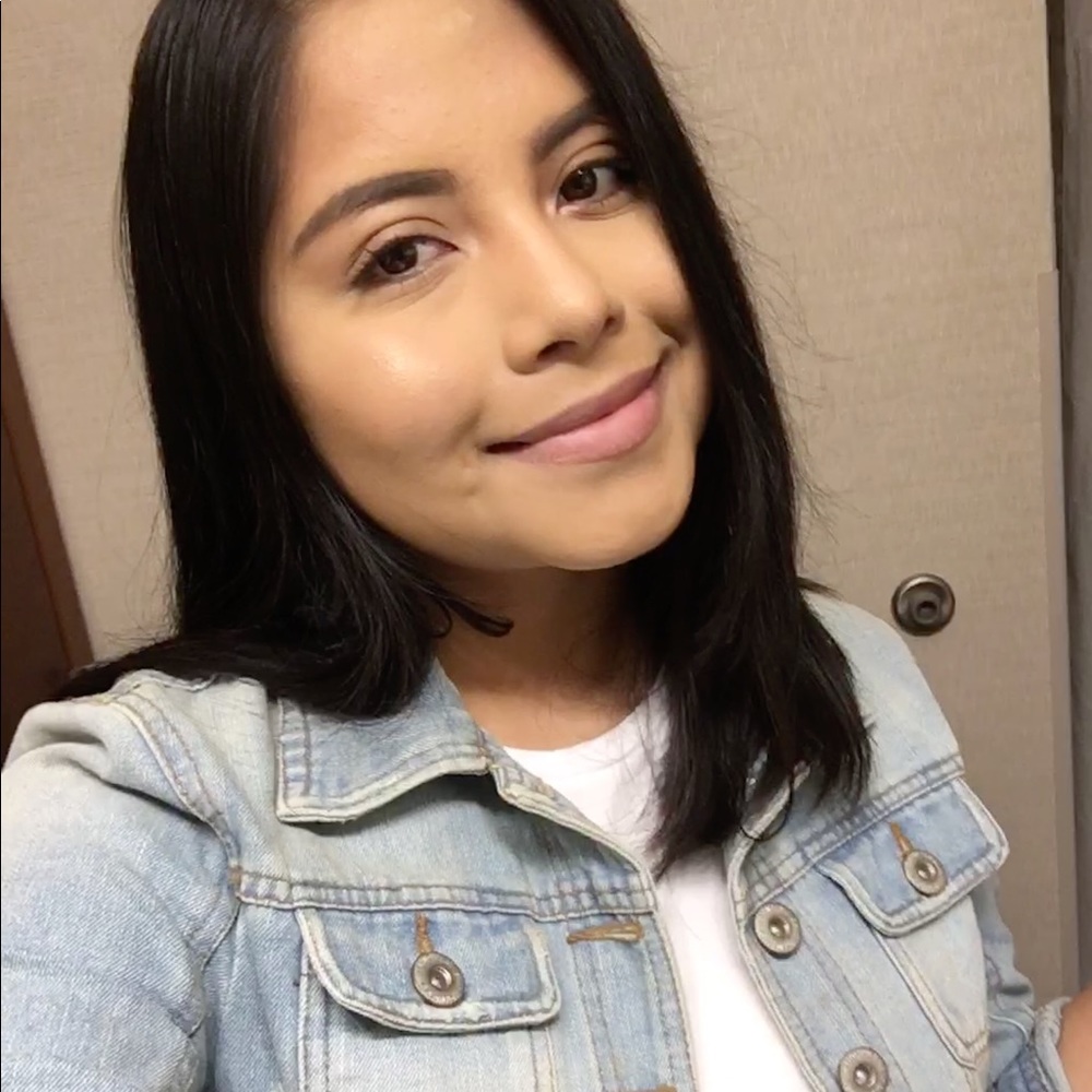 Meet your Posher, Lucero